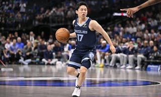 1个退赛引爆两极骂战！郑钦文伤退全运，是惜命还是失责？
